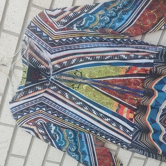 Multi-Color Top - Picture 6 of 10